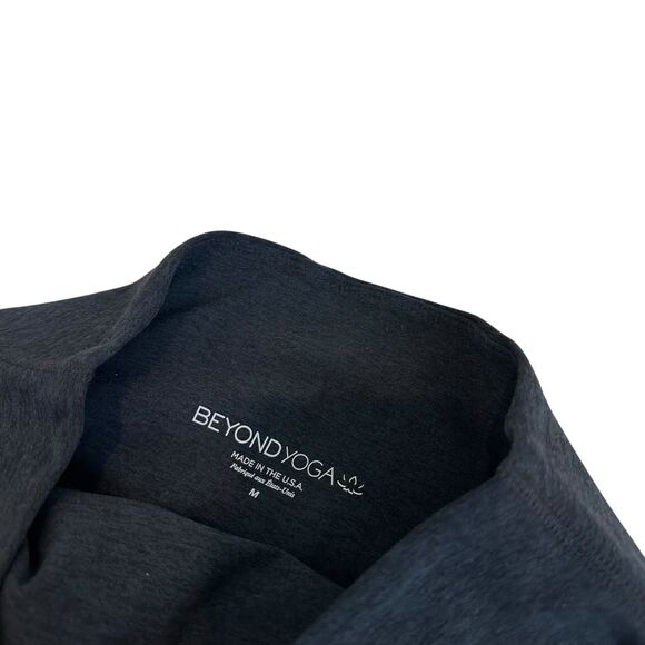 Beyond Yoga Caught in the Midi High Waist Leggings Darkest Night Size M - Picture 4 of 9